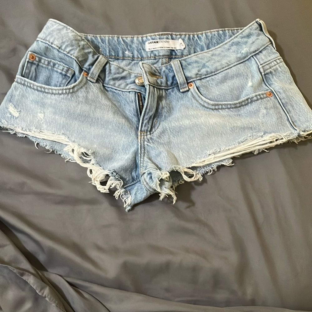 Garage women’s shorts extreme low rise size 00